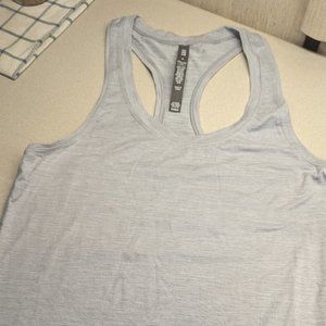 Vuori Lux Performance Tank